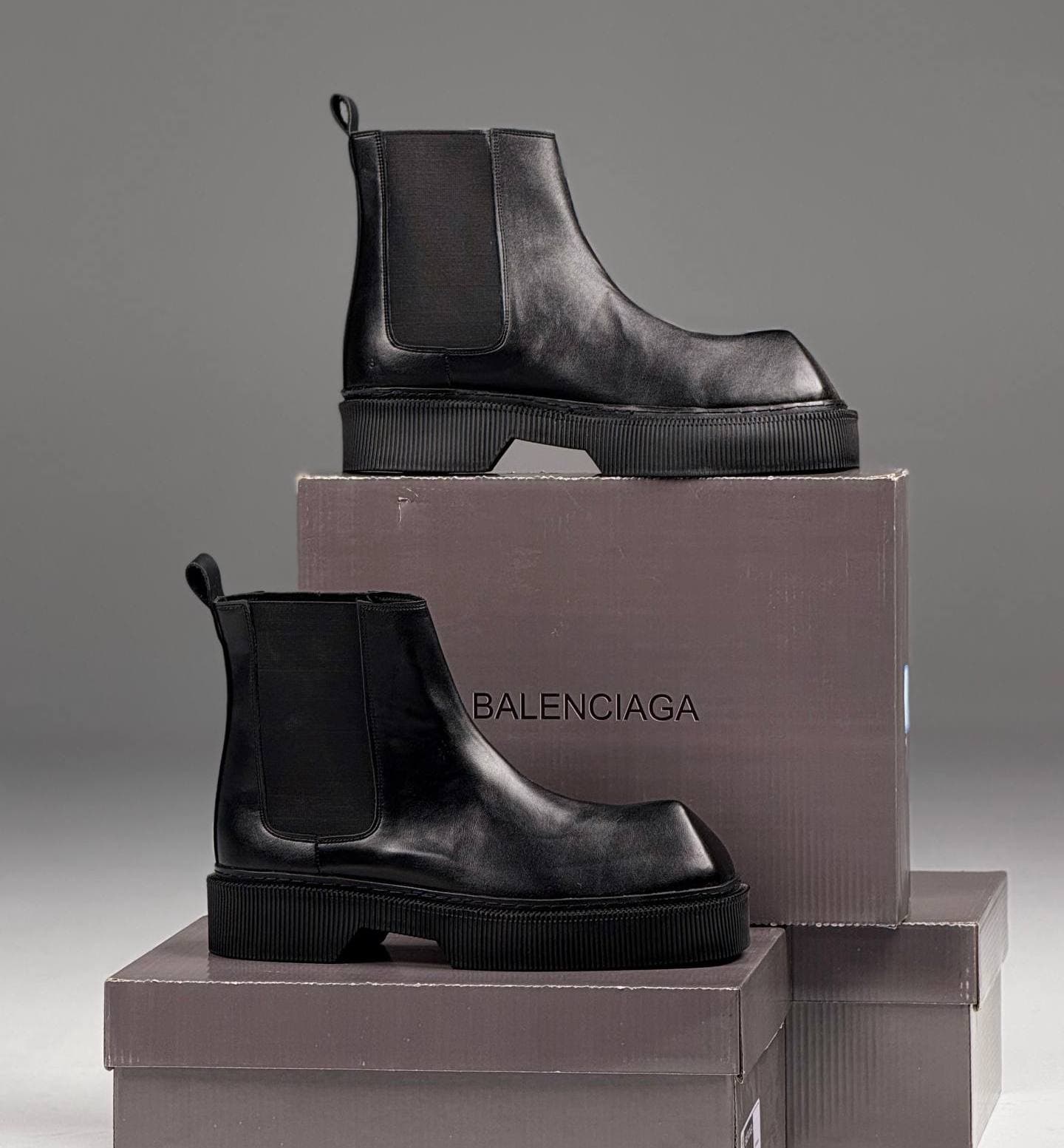 نیم بوت هرمی